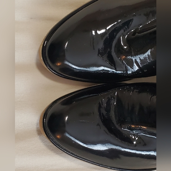 Stuart Weitzman Size 7 Black Patent Gloss Heel Booties With Buckle - Picture 8 of 9